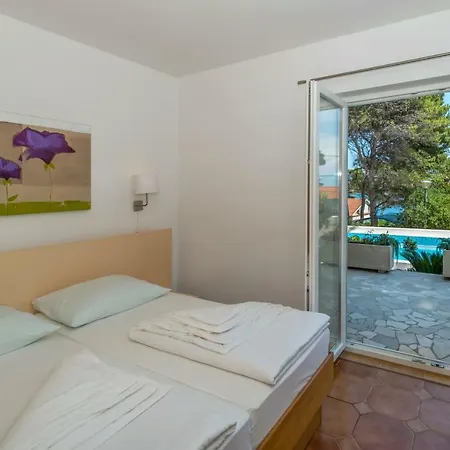 Apartments Tamar Jelsa  Chambre photo